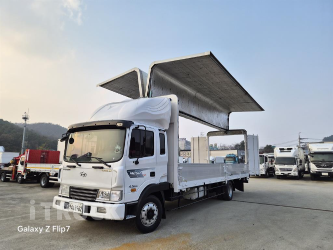 현대 메가트럭 250 단바리 윙바디 4.5톤 수동 12