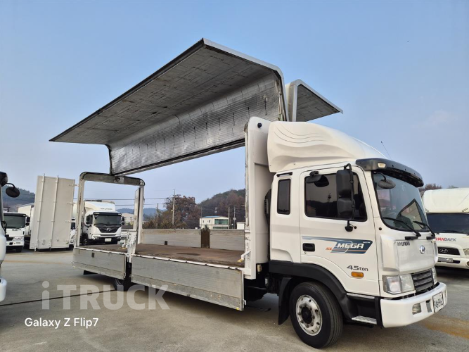 현대 메가트럭 250 단바리 윙바디 4.5톤 수동 11