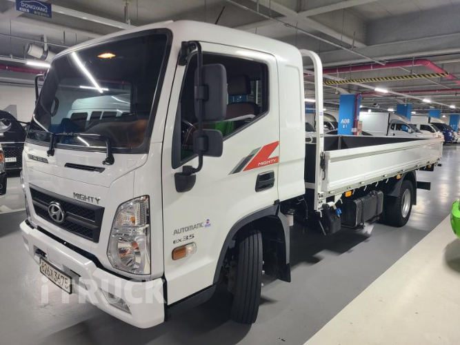 현대 올뉴마이티 3.5톤 카고 슈퍼캡 1