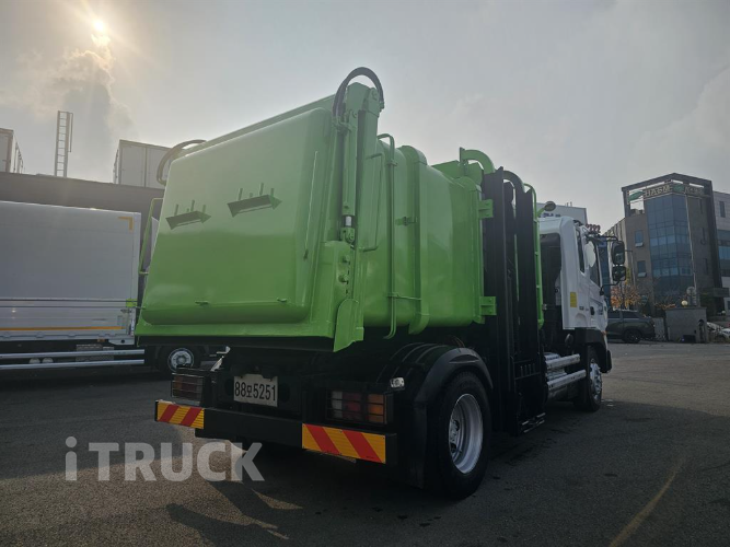 현대 음식물차 메가트럭 5톤 8