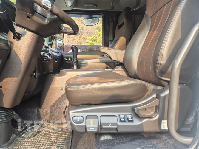 현대 메가트럭 280 단바리 윙바디 5톤 수동 6