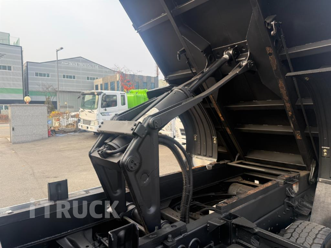 현대 메가트럭 화물덤프 4.5톤 11