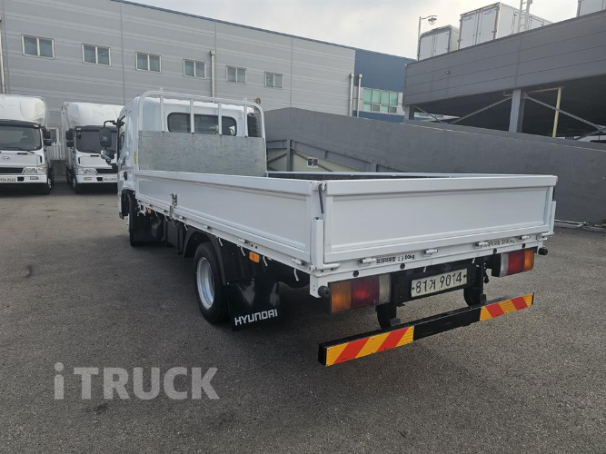 현대 올뉴마이티 2.5톤 카고 슈퍼캡 초장축 4