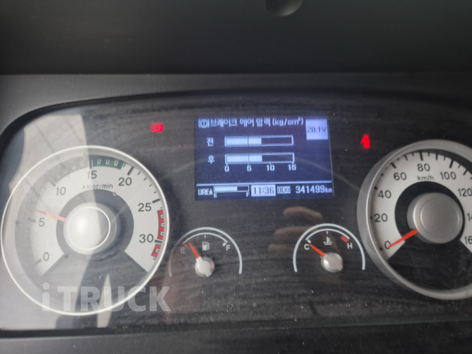 현대 메가트럭 280 앞축 카고 4.5톤 수동 10