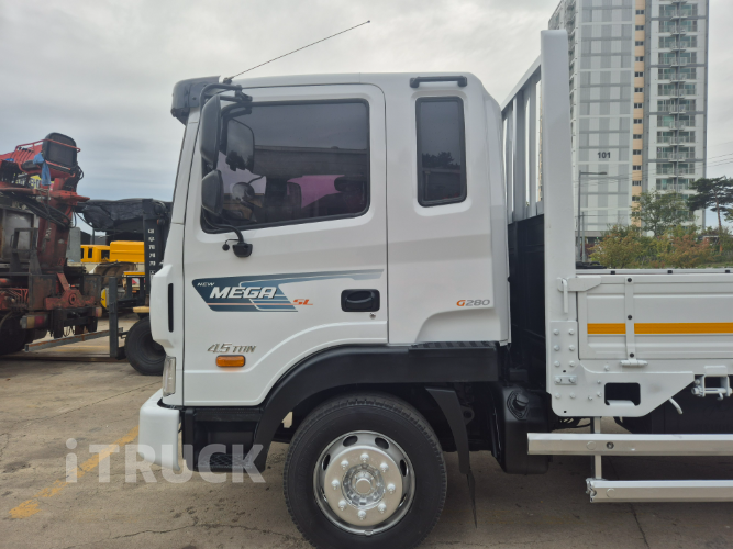 현대 메가트럭 280 앞축 카고 4.5톤 수동 8