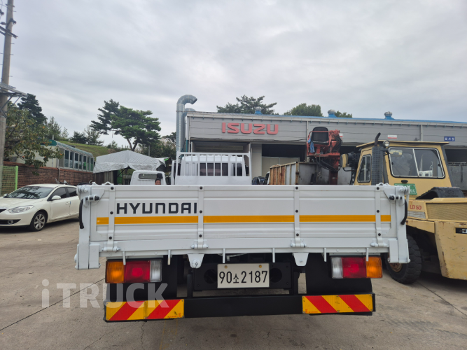 현대 메가트럭 280 앞축 카고 4.5톤 수동 4