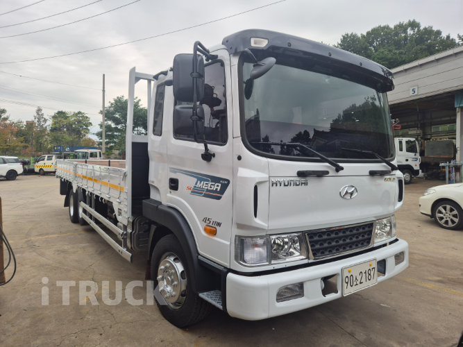 현대 메가트럭 280 앞축 카고 4.5톤 수동 0