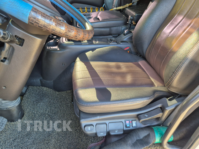 현대 메가트럭 280 후축 카고 4.5톤 수동 9