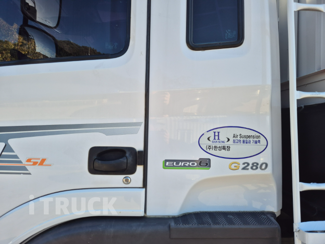 현대 메가트럭 280 후축 카고 4.5톤 수동 8