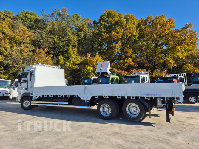 현대 메가트럭 280 후축 카고 4.5톤 수동 3