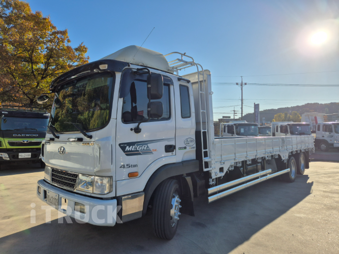 현대 메가트럭 280 후축 카고 4.5톤 수동 1