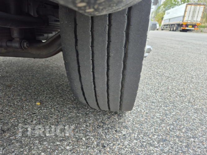 현대 메가트럭 280 앞축 카고 8.5톤 수동 9