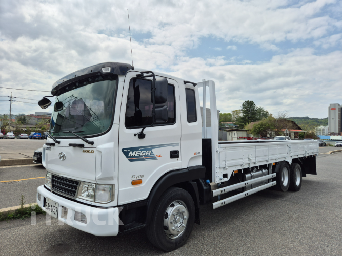 현대 메가트럭 280 앞축 카고 8.5톤 수동 2