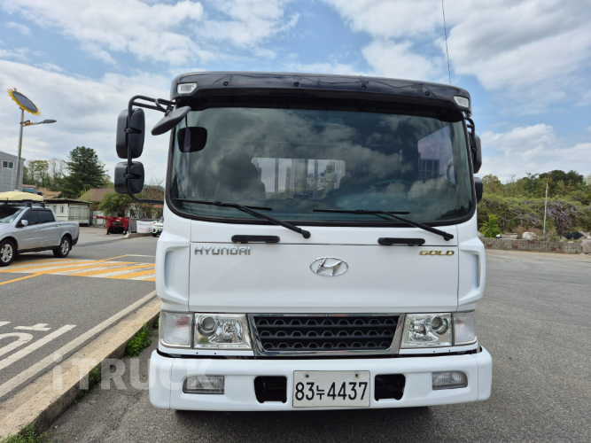 현대 메가트럭 280 앞축 카고 8.5톤 수동 1