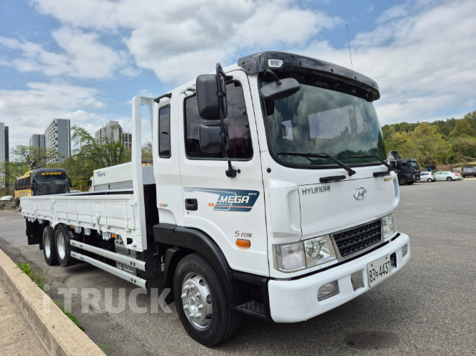 현대 메가트럭 280 앞축 카고 8.5톤 수동