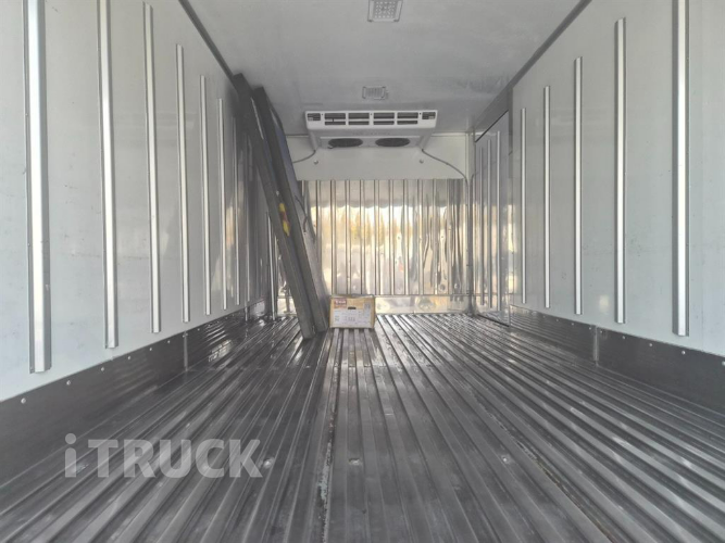 이스즈 엘프 3.5톤 냉동탑 9