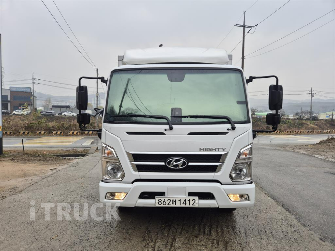 현대 올뉴마이티 3.5톤 광폭 표준탑 슈퍼캡 1