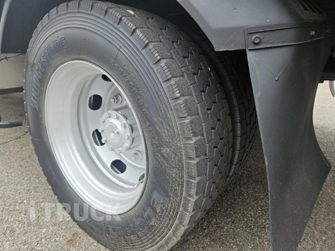 현대 메가트럭 250 단바리 냉동탑 4.5톤 수동 13