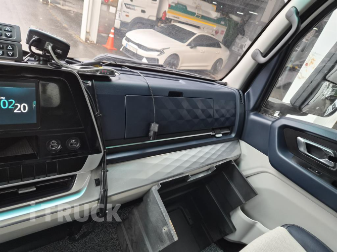 타타대우 더쎈 3.5톤 광폭 냉동탑 투냉 12