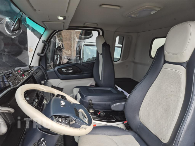 타타대우 더쎈 3.5톤 광폭 냉동탑 투냉 9