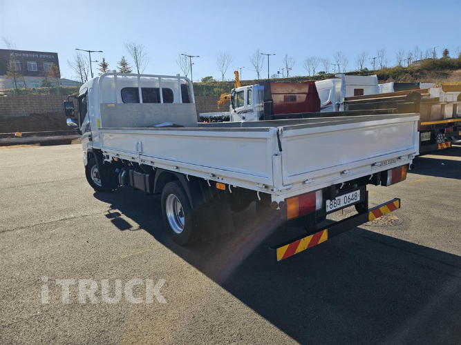 현대 올뉴마이티 2.5톤 카고 슈퍼캡 4