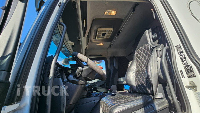 벤츠 아록스 299 후축 윙바디 10.5톤 오토 리타더 15