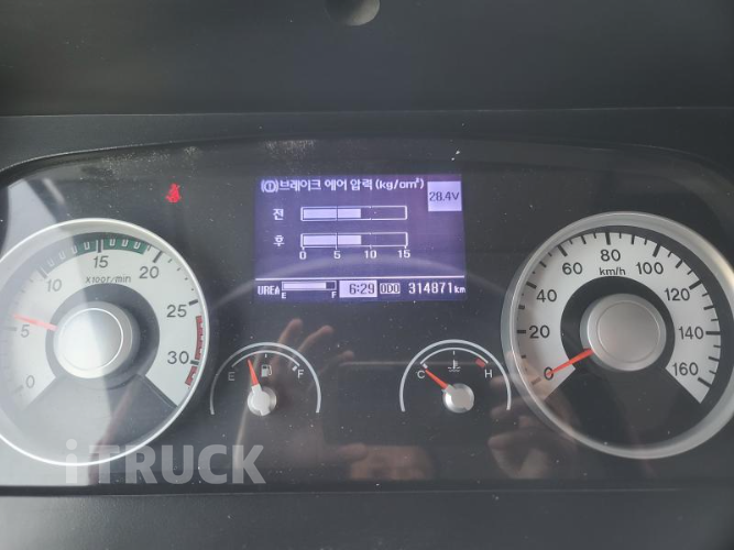 현대 메가트럭 280 단바리 카고 5톤 수동 7