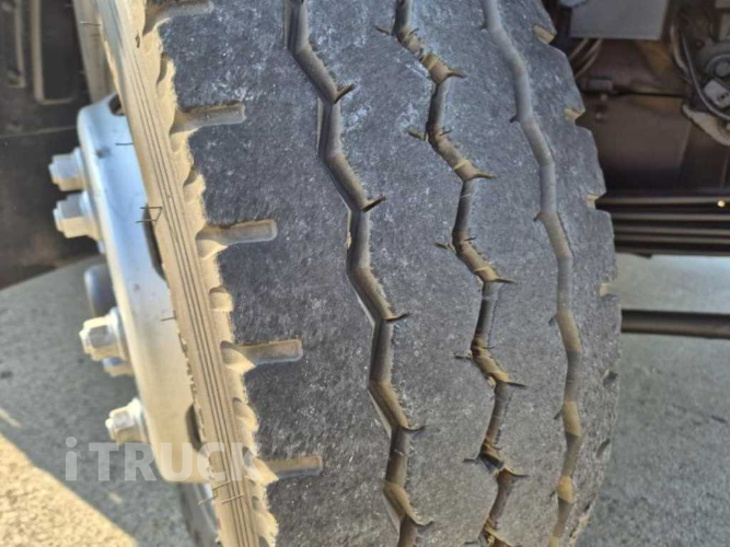 현대 메가트럭 280 앞축 카고 4.5톤 수동 13