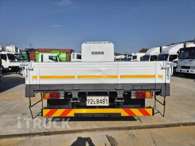 현대 메가트럭 280 앞축 카고 4.5톤 수동 7