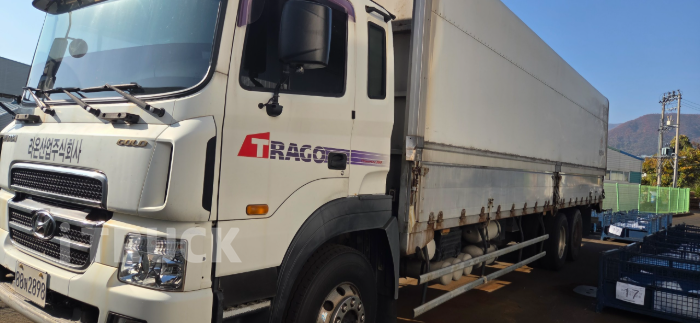 현대 트라고 350 후축 윙바디 8.5톤 수동