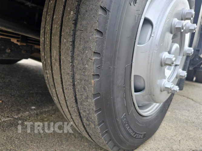 현대 메가트럭 암롤 280 5톤 수동 단바리 17