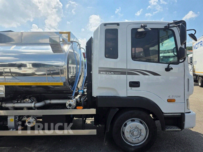 현대 살수차 메가트럭 스텐탱크 7,800L 수동 8