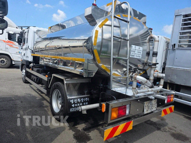 현대 살수차 메가트럭 스텐탱크 7,800L 수동 6