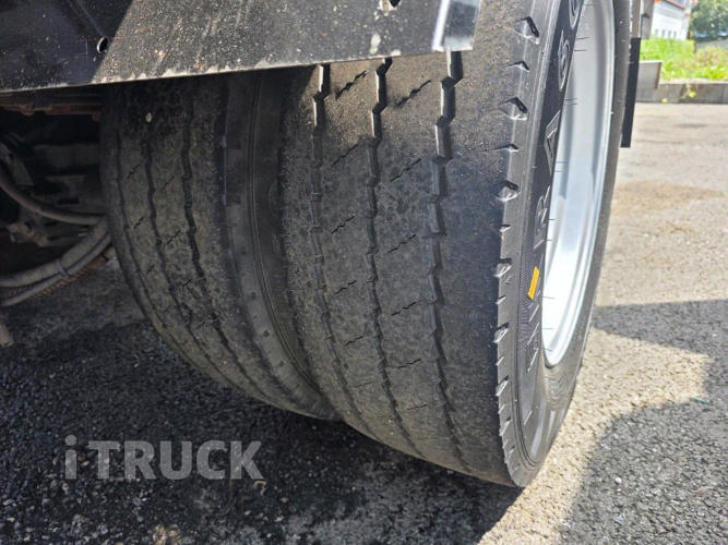 현대 살수차 메가트럭 스텐탱크 7,800L 수동 18