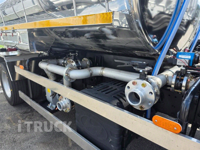 현대 살수차 메가트럭 스텐탱크 7,800L 수동 11