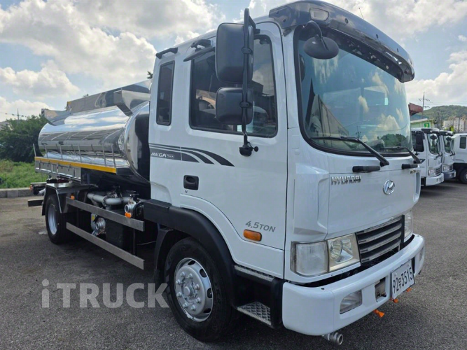 현대 살수차 메가트럭 스텐탱크 7,800L 수동 2