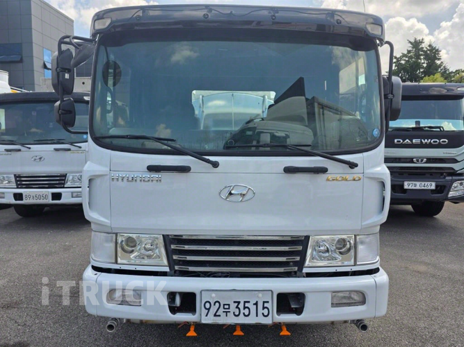 현대 살수차 메가트럭 스텐탱크 7,800L 수동 1