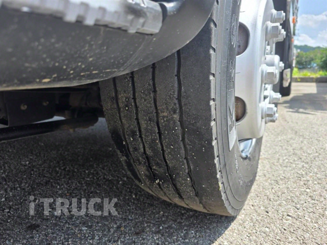 현대 살수차 메가트럭 스텐탱크 7,800L 수동 17