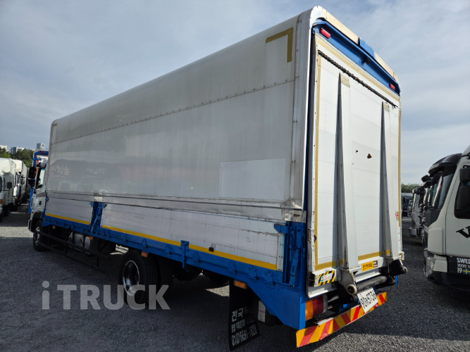 현대 메가트럭 270 단바리 윙바디 4.5톤 수동 3