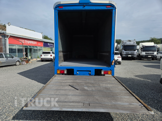 현대 메가트럭 270 단바리 윙바디 4.5톤 수동 6