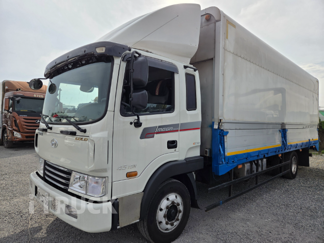 현대 메가트럭 270 단바리 윙바디 4.5톤 수동 2