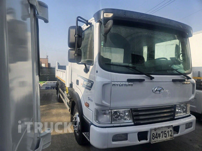 현대 메가트럭 화물덤프 5톤 2