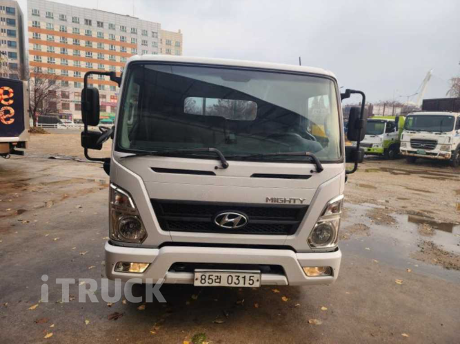 현대 올뉴마이티 3.5톤 카고 슈퍼캡 1