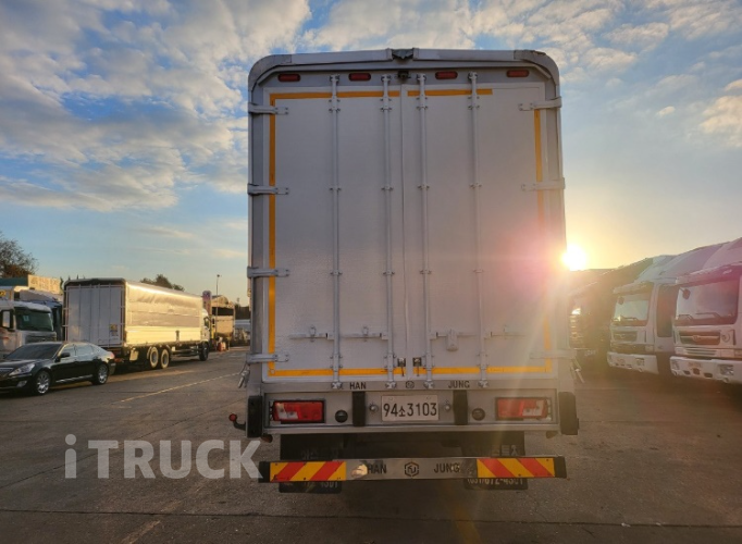 타타대우 프리마 320 후축 윙바디 8.5톤 오토 1