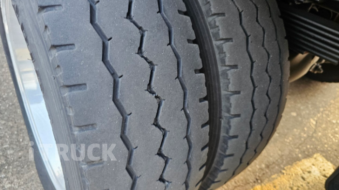 현대 파비스 325 후축 냉장윙 13.5톤 오토 8