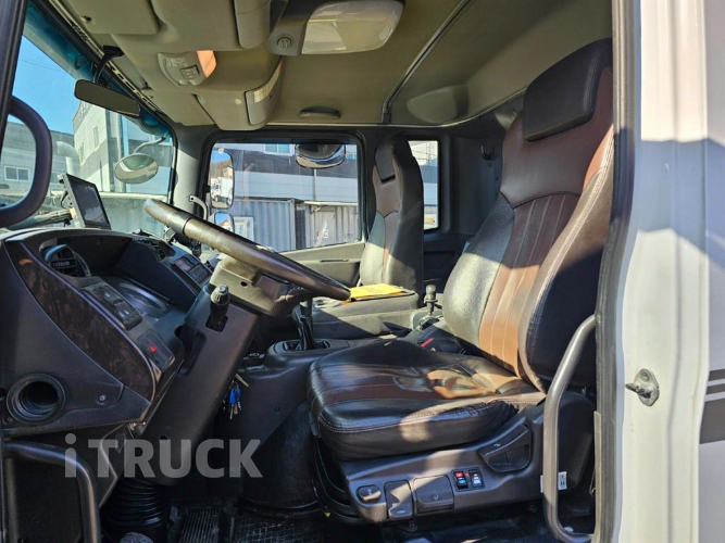 현대 메가트럭 280 단바리 냉장탑 5톤 수동 12