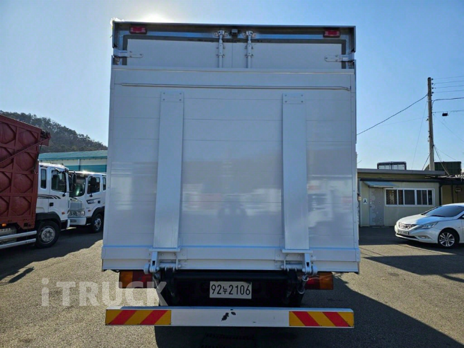 현대 메가트럭 280 단바리 냉장탑 5톤 수동 5