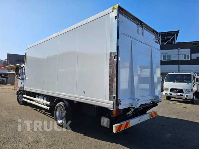 현대 메가트럭 280 단바리 냉장탑 5톤 수동 4