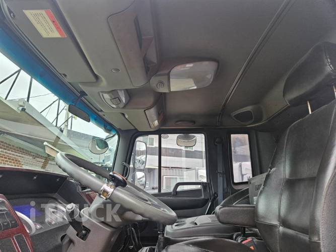 현대 메가트럭 250 단바리 냉동탑 4.5톤 수동 9