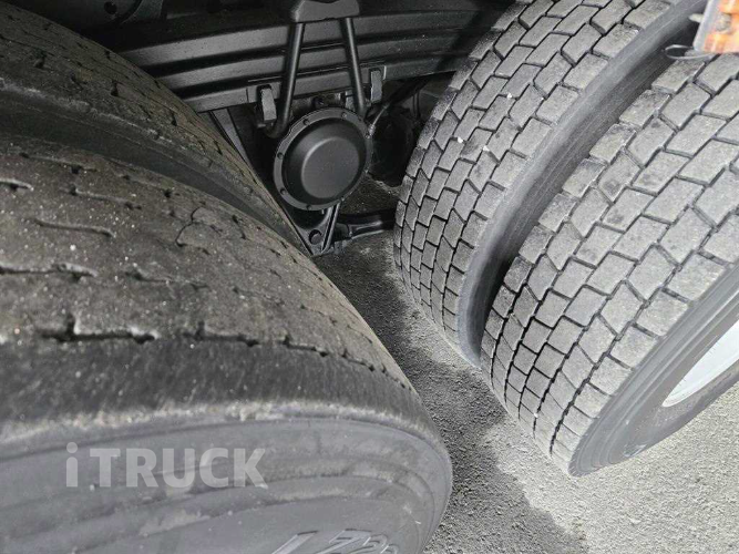 현대 엑시언트 520 후축 상승윙바디 25톤 오토 13